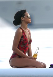 RIHANNA