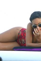 RIHANNA
