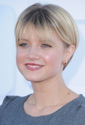 SARAH JONES