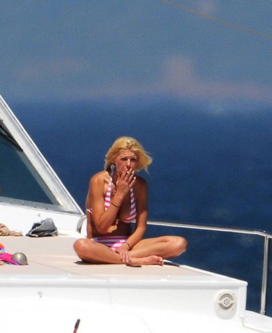 TARA REID