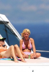 TARA REID