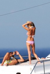 TARA REID