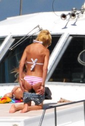 TARA REID