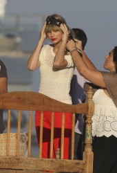 TAYLOR SWIFT