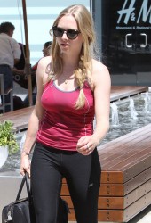 AMANDA SEYFRIED