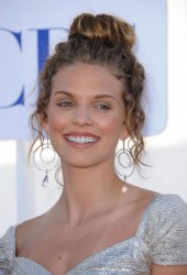 ANNALYNNE McCORD