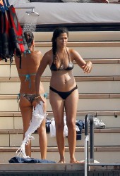 CAMILA ALVES