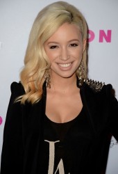 CHRISTIAN SERRATOS