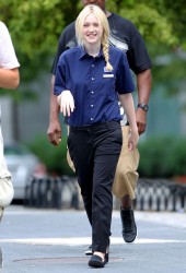 DAKOTA FANNING