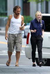 DAKOTA FANNING