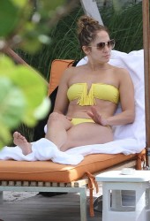 JENNIFER LOPEZ