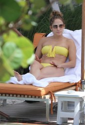 JENNIFER LOPEZ
