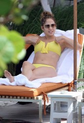 JENNIFER LOPEZ