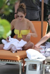 JENNIFER LOPEZ