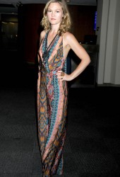 JULIA STILES