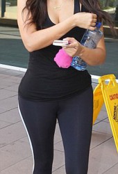 KIM KARDASHIAN