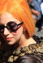 LADY GAGA