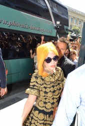 LADY GAGA