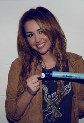 MILEY CYRUS