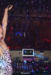 PARIS HILTON