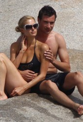 PARIS HILTON