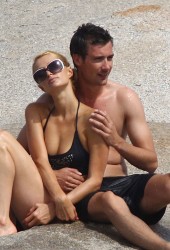 PARIS HILTON