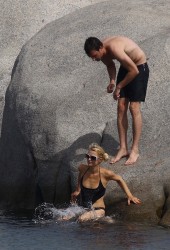PARIS HILTON