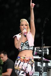 TULISA CONTOSTAVLOS
