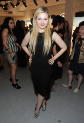 ABIGAIL BRESLIN