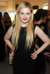 ABIGAIL BRESLIN
