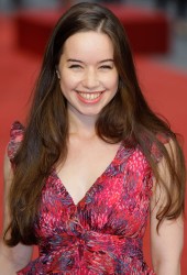 ANNA POPPLEWELL