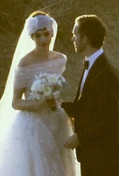 ANNE HATHAWAY and Adam Shulman Get Married at a Private Residence in ...