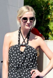 ASHLEE SIMPSON