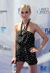 ASHLEE SIMPSON