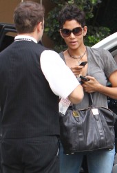 HALLE BERRY