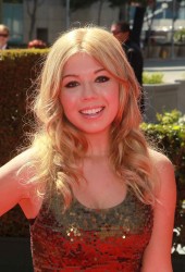 JENNETTE McCURDY