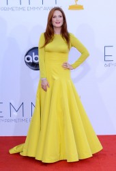 JULIANNE MOORE