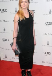 KAYLEE DEFER