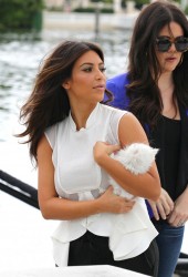 KIM KARDASHIAN