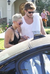 MILEY CYRUS
