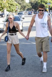 MILEY CYRUS