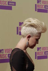MILEY CYRUS