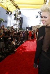 MILEY CYRUS