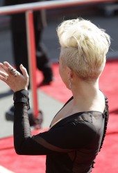 MILEY CYRUS