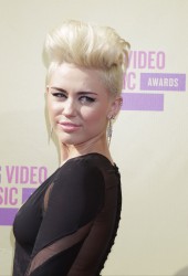 MILEY CYRUS