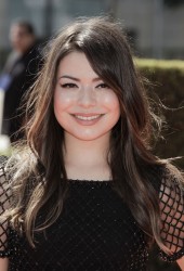 MIRANDA COSGROVE