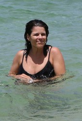 NEVE CAMPBELL