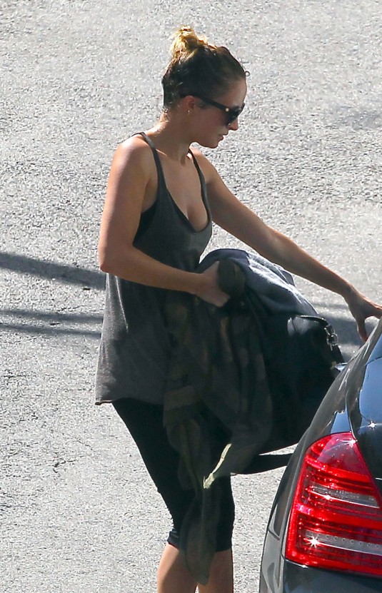 NICOLE RICHIE
