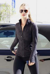ROSIE HUNTIGNTON-WHITELEY