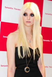 TAYLOR MOMSEN